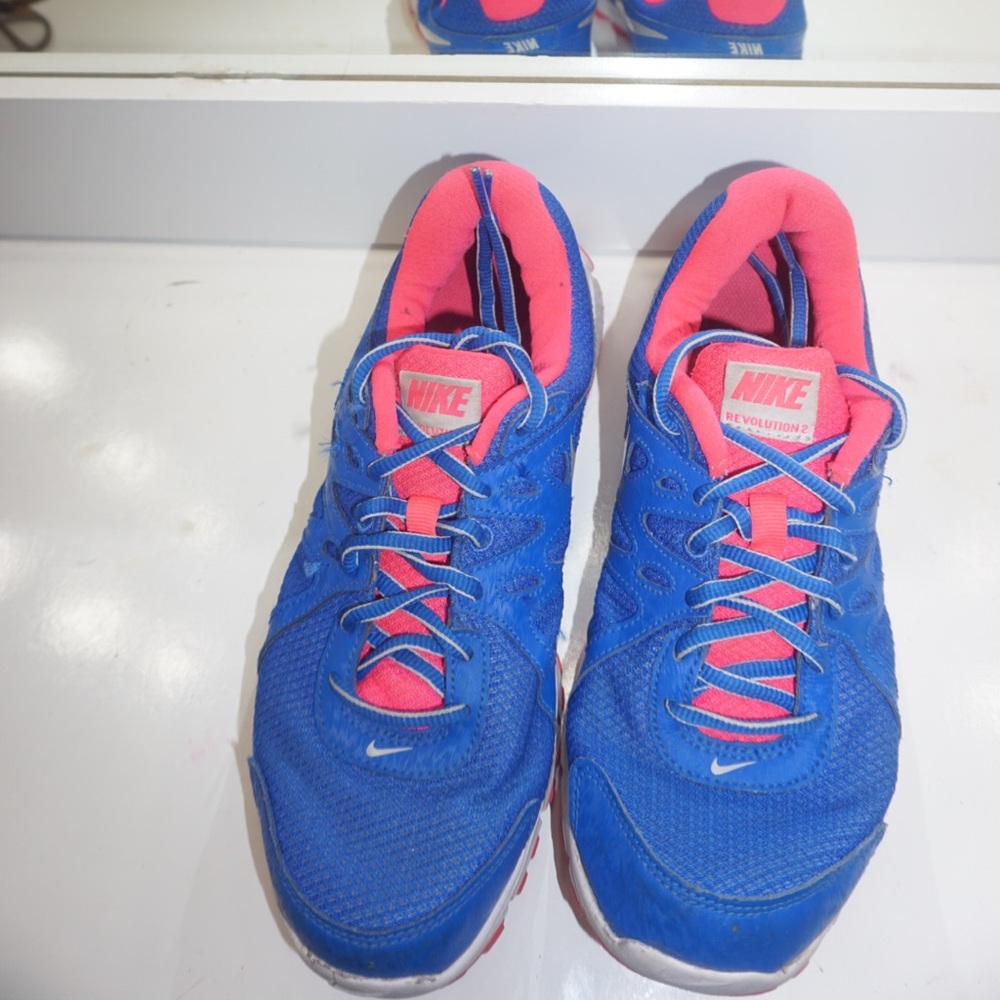 Blue Nike’s - Picture 2 of 7